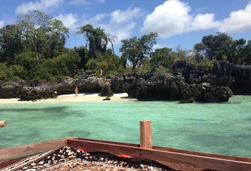 キングサイズベッドのスタンダードルーム, Emerald Bay Resort