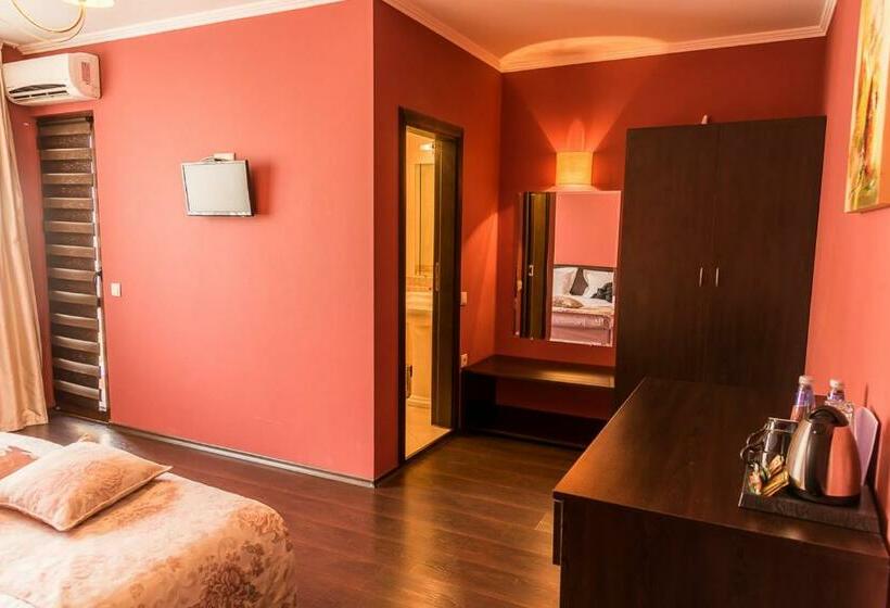 バルコニー付きデラックスルーム, Family Hotel Pak Tam