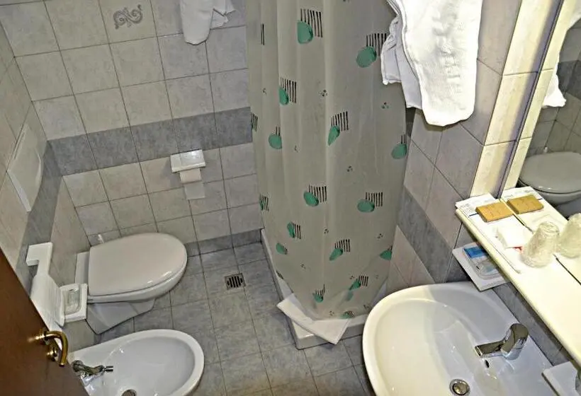 スタンダード４人部屋, Albergo Due Monti