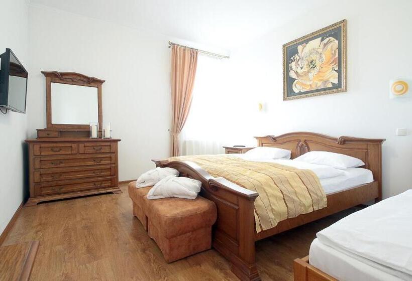 Люкс, Kook Hotel & Rest