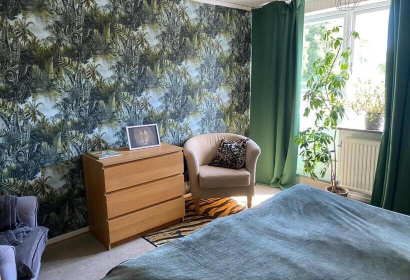 اتاق استاندارد با سرویس بهداشتی مشترک, Bed And Books På österlens Gästhärbärge