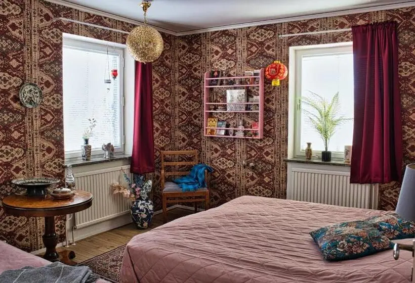 コンフォートトリプルルーム, Bed And Books På österlens Gästhärbärge