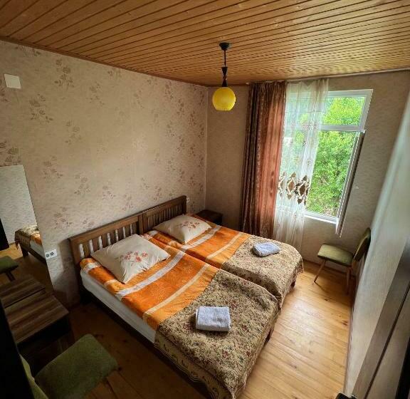 اتاق استاندارد با چشم‌انداز باغ, Barbara S Eco Cozy Guesthouse