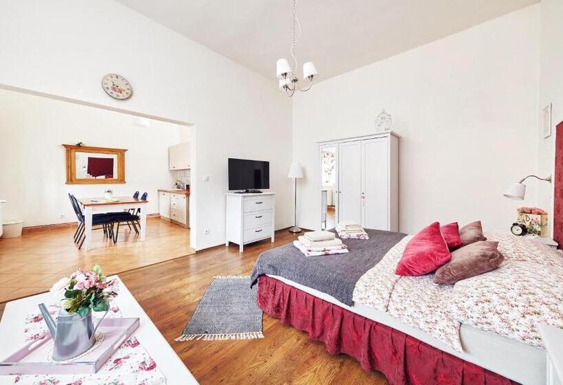 Апартаменты 1 Спальня, Penzion U Babky Bylinkářky