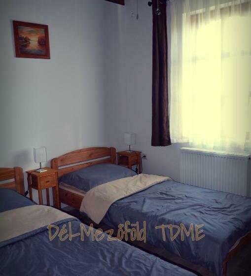 בקתת חדר, Piszkeri Vendégház   Cece