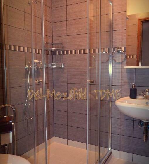 בקתת חדר, Piszkeri Vendégház   Cece