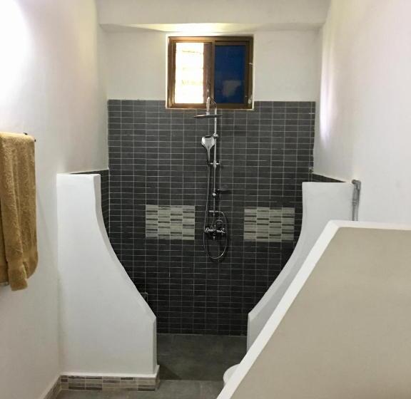 جناح مطلّ علي البحر, Pemba Paradise