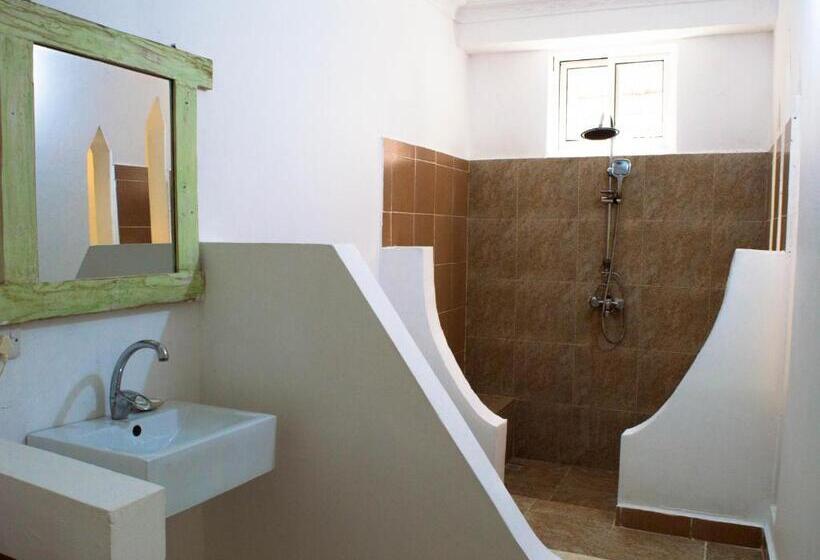 جناح عائلي, Pemba Paradise