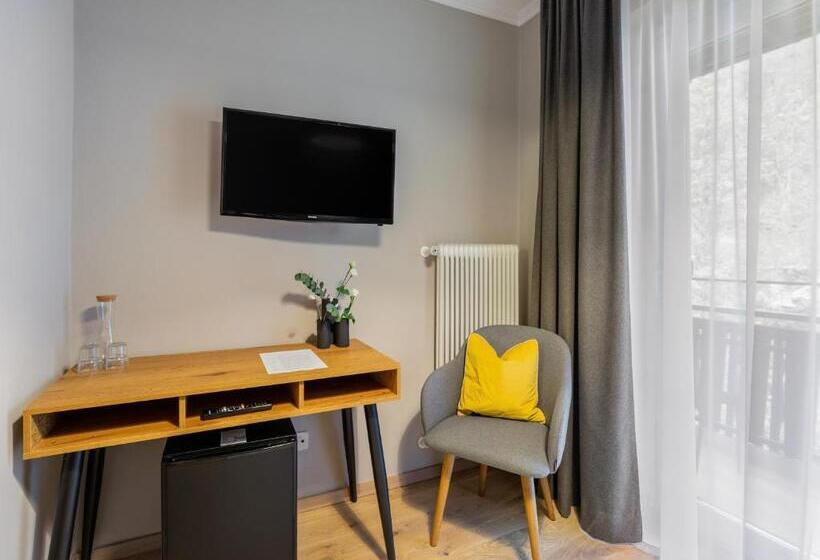 اتاق استاندارد یک تخته با بالکن, Das Schider Boutique Apart