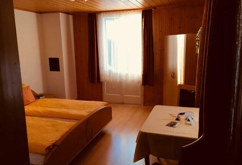 Standardzimmer mit Balkon, Gasthof Zum Bären