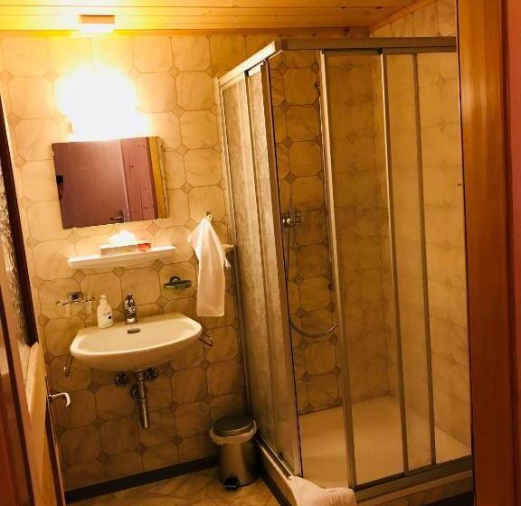 Standardzimmer mit Balkon, Gasthof Zum Bären