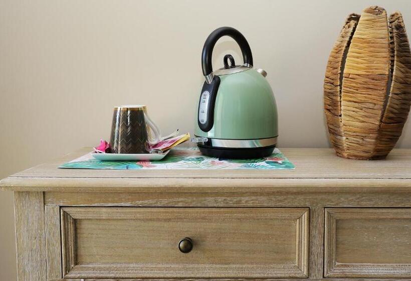 プールビュースイート, L Esprit Du Clain Chambres D Hôtes Bandb De Standing Proches Du Futuroscope Golf Et Lac De St Cyr