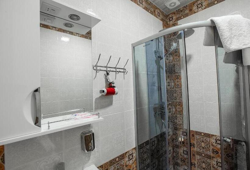 Deluxe Rum, золота гора