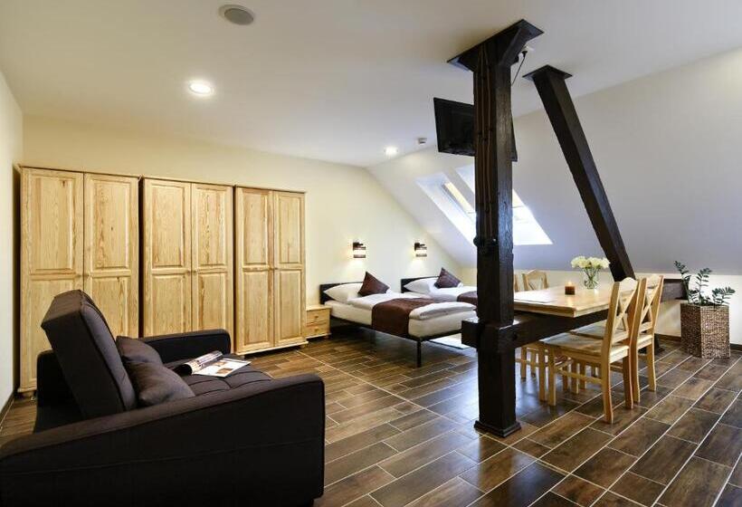 4인용 스탠다드 룸, Rezort Masarykov Dvor