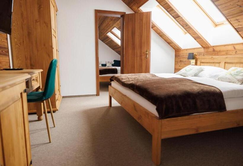 스탠다드 트리플 룸, Rezort Masarykov Dvor