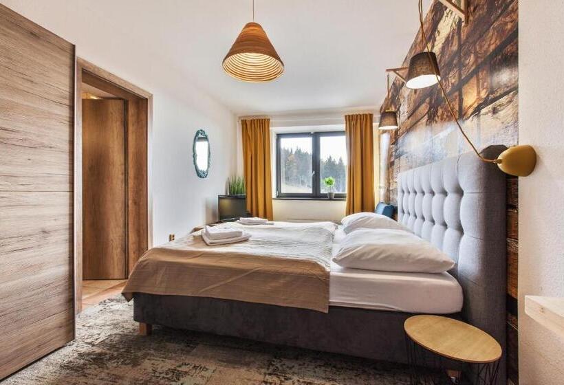 标准间, Zerrenpach Látky