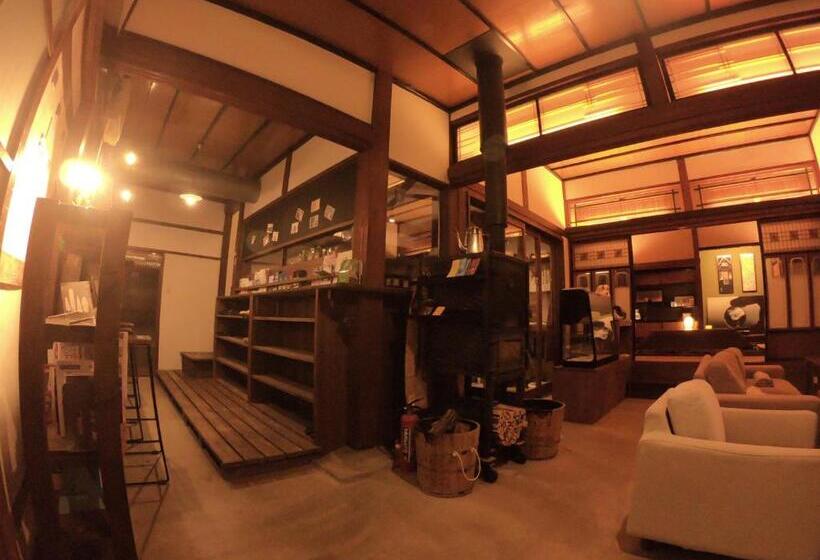 이코노미 트리플 룸, 古民家ゲストハウス ナマケモノ