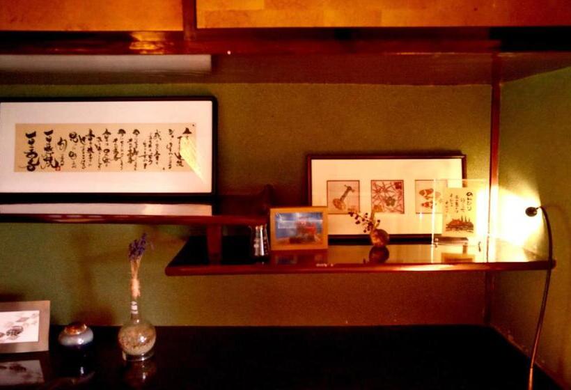 이코노미 룸, 古民家ゲストハウス ナマケモノ