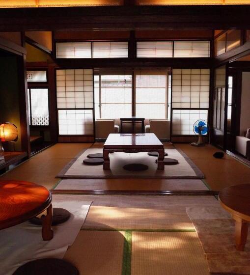 이코노미 룸, 古民家ゲストハウス ナマケモノ