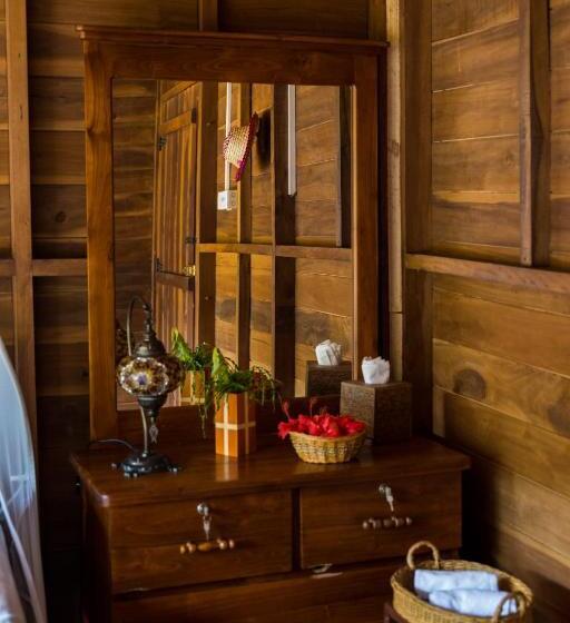 اتاق استاندارد با چشمانداز باغ, Wanakaset Forest Glamping