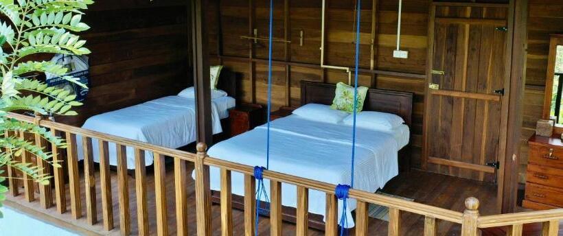 اتاق استاندارد سه تخته با سرویس بهداشتی مشترک, Wanakaset Forest Glamping