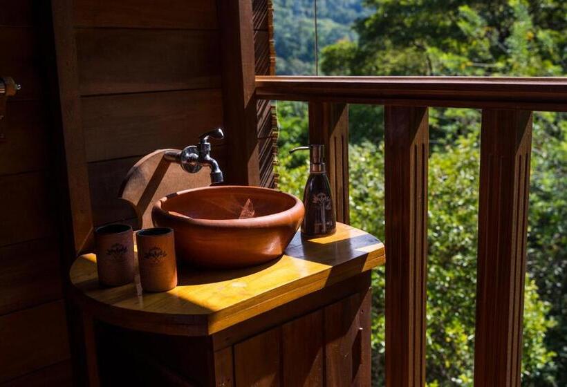 اتاق استاندارد سه نفره, Wanakaset Forest Glamping