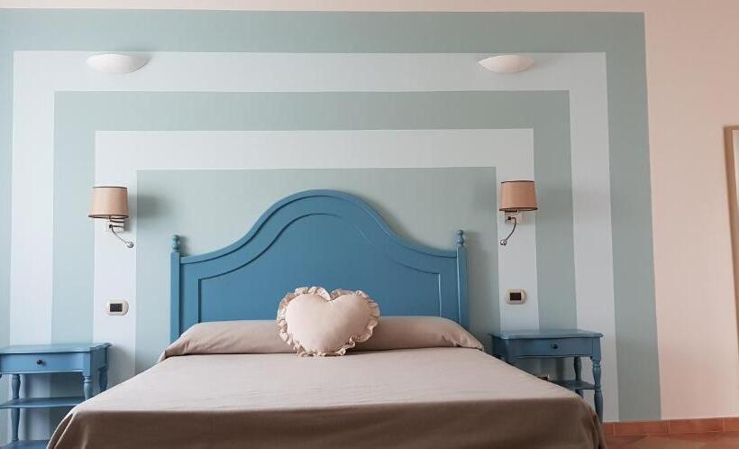 Трехместный Номер Стандарт Вид на Сад, Anima Antiqua Relais & Spa