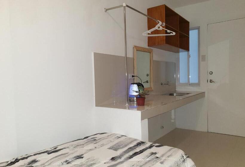 اتاق استاندارد سه نفره, Borj Place