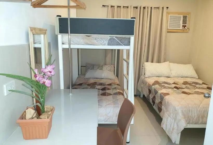 اتاق استاندارد چهار تخته, Borj Place