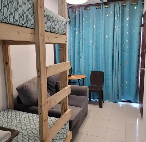 اتاق سوپریور خانوادگی, Borj Place