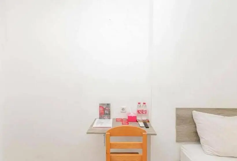 エコノミールーム, Reddoorz Near Kaza Mall Surabaya