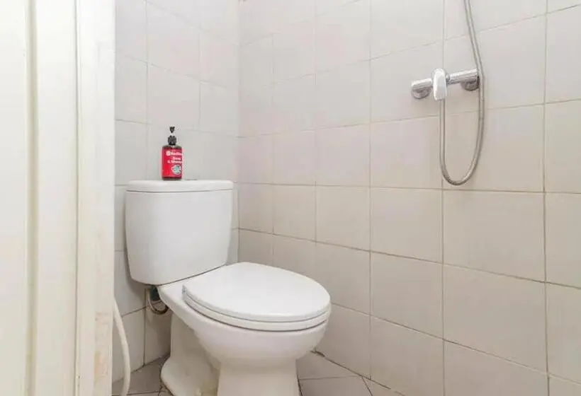 デラックスルーム, Reddoorz Near Kaza Mall Surabaya