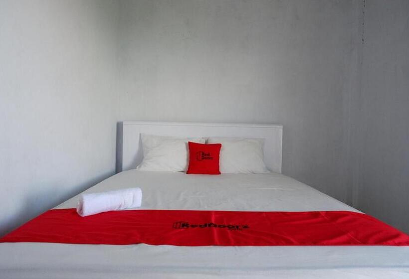スタンダードルーム, Reddoorz Near Lokawisata Baturaden 2