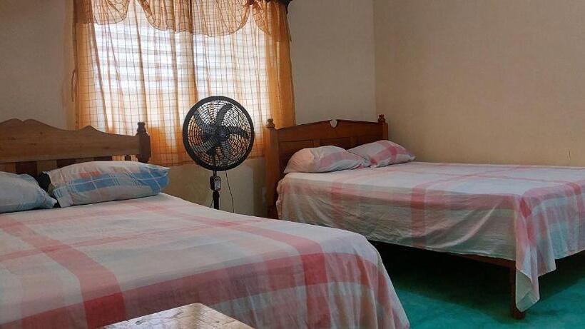 スタンダード４人部屋, Posada Tzeltal