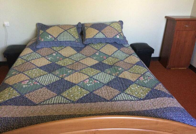 غرفة ديلوكس, Red House Hatis