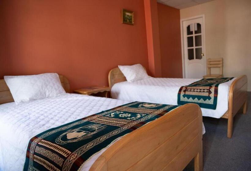 Deluxe Zimmer, Chasky