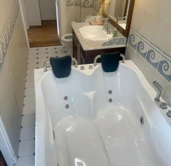 バスタブ付きスタンダードルーム, Chateau Du Boulay Morin