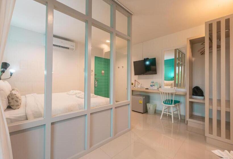 디럭스 룸, Tiny Krabi