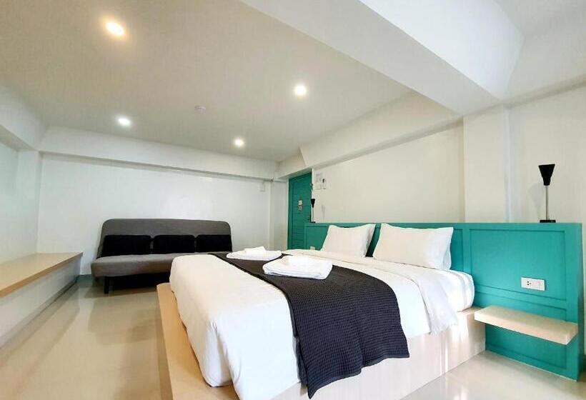 디럭스 룸 킹사이즈 침대, Tiny Krabi