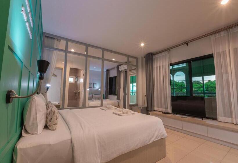 스탠다드 룸 킹사이즈 침대, Tiny Krabi