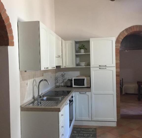 דירת שני חדרים, Podere La Castellina