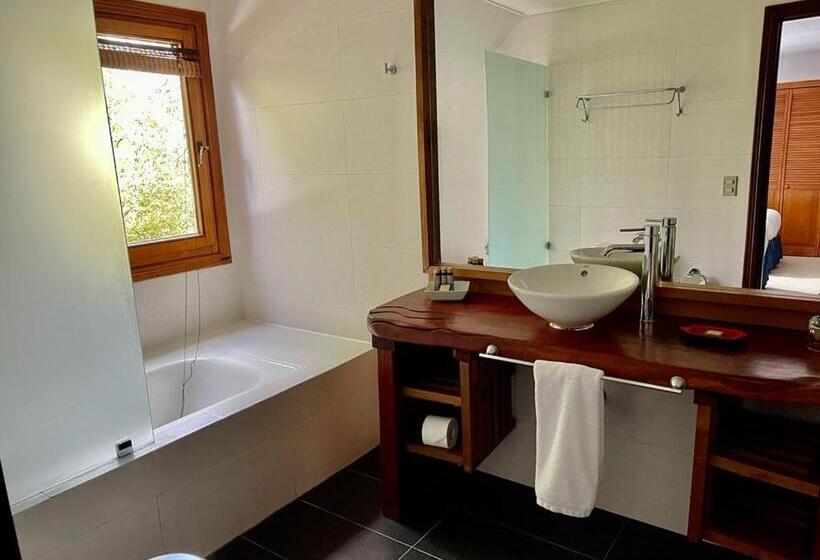 Номер Стандарт Вид на Сад, Casa Molino Hotel Boutique & Restaurant Puerto Varas