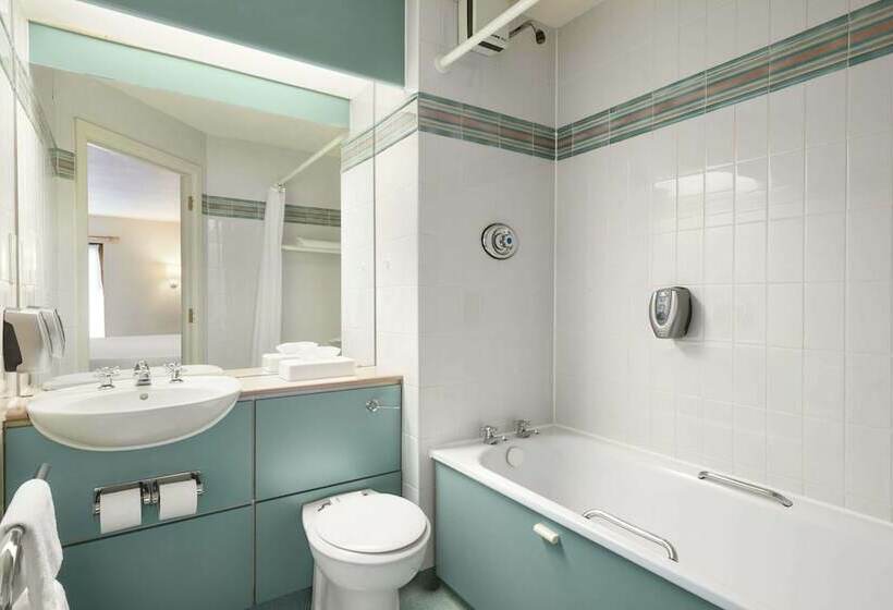 Quarto Estandar Cama Casal, Days Inn Lockerbie   Annandale Water