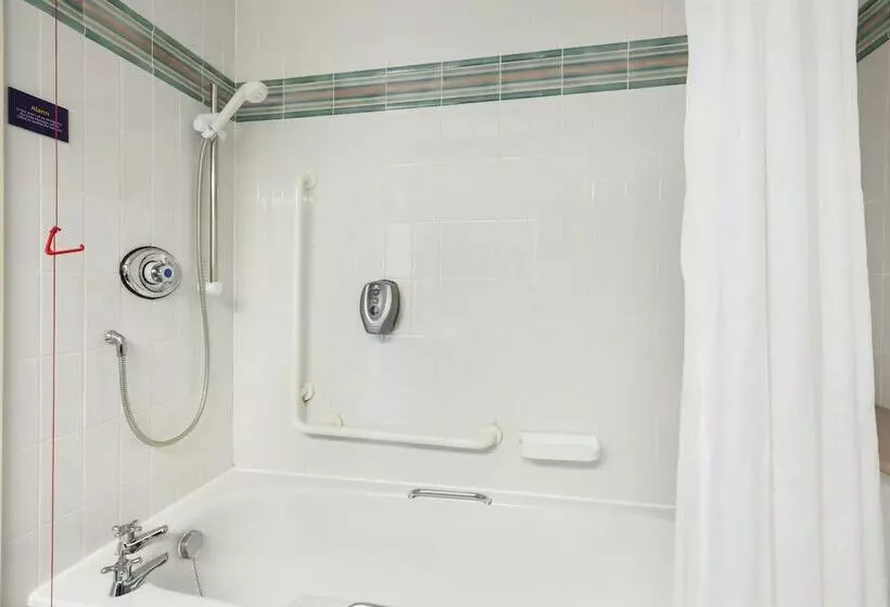 ダブルベッドスタンダードルーム, Days Inn Lockerbie   Annandale Water