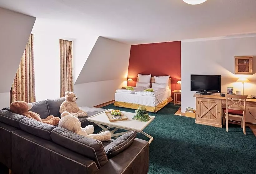 Perhehuone, Dreiklang Business & Spa Resort