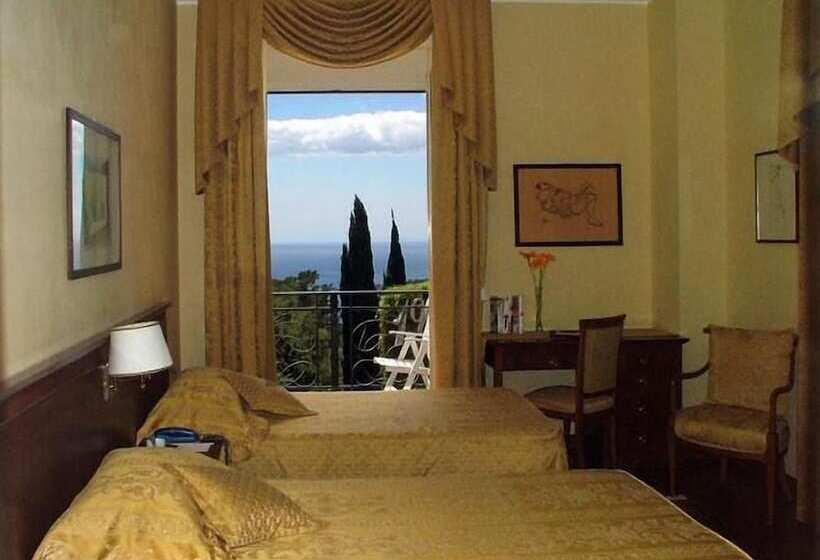 غرفة قياسية فردية, Excelsior Palace