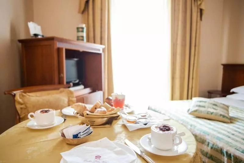 اتاق لوکس با بالکن, Excelsior Palace