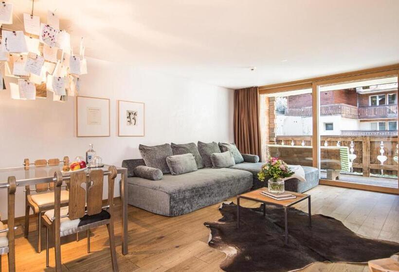 豪华套房, Firefly Luxury Suites