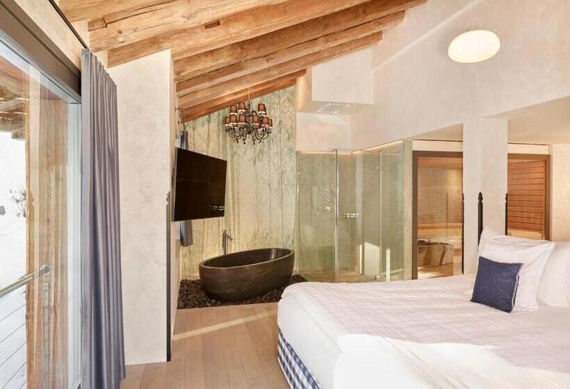 标准间, Firefly Luxury Suites