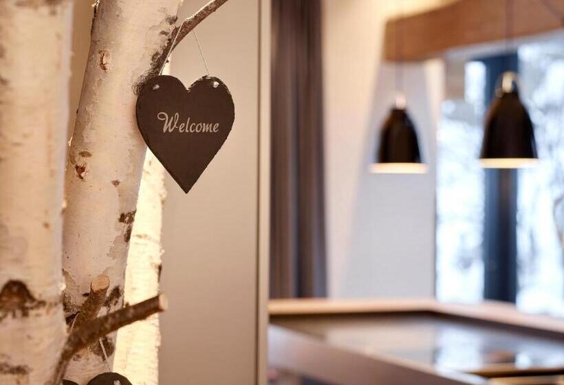 标准间, Firefly Luxury Suites